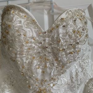 NWT- Stunning Wedding Dress